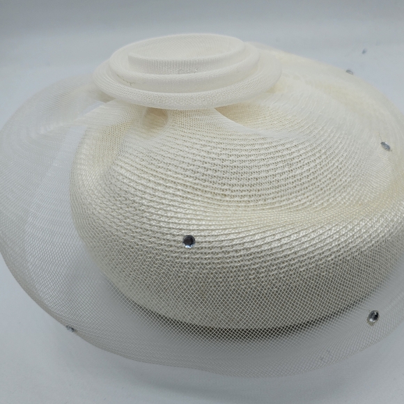 Vintage Pillbox Hat with Netting and Rhinestones - Picture 2 of 16